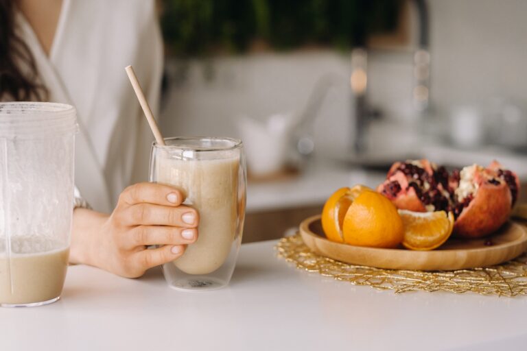 Szybko zdrowo bez kompromisow koktajl zamiast posilku w Twojej diecie